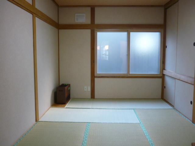 Non-living room. Second floor Japanese-style room