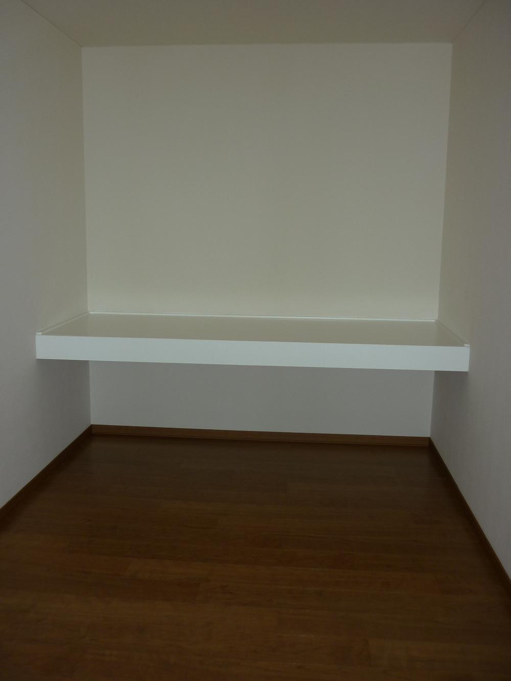 Receipt. 5 Pledge of spacious storage