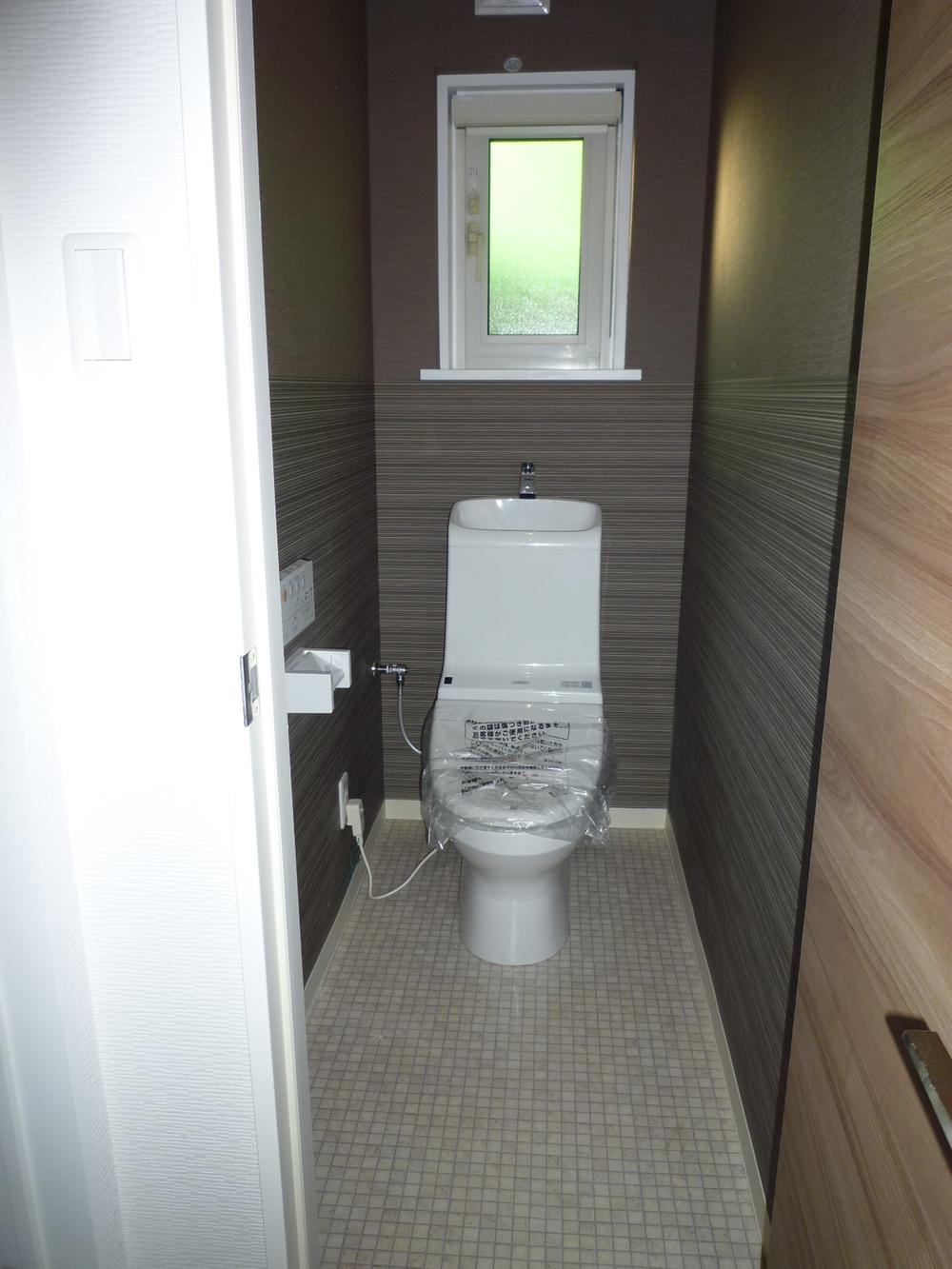 Toilet. Toilet (warm water washing toilet seat ・ Brand new)