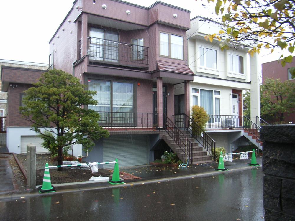 Local appearance photo