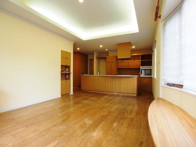 Living. Indoor (10 May 2013) Shooting