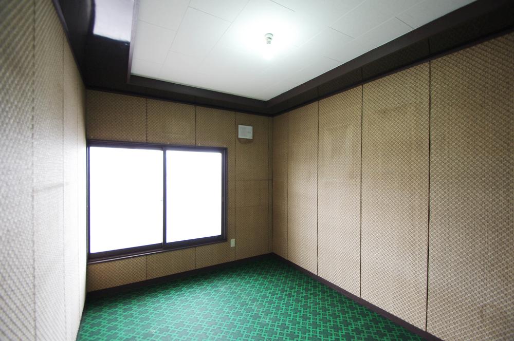 Non-living room. Western-style 6.0 Pledge