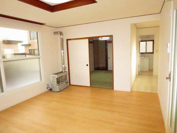 Living. Living southeast side