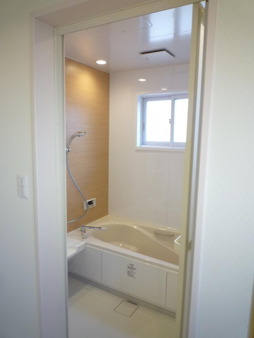 Bathroom. Reheating function unit bus