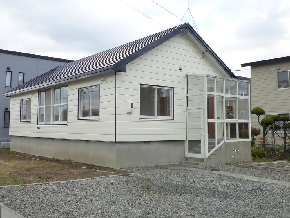 Local appearance photo. local