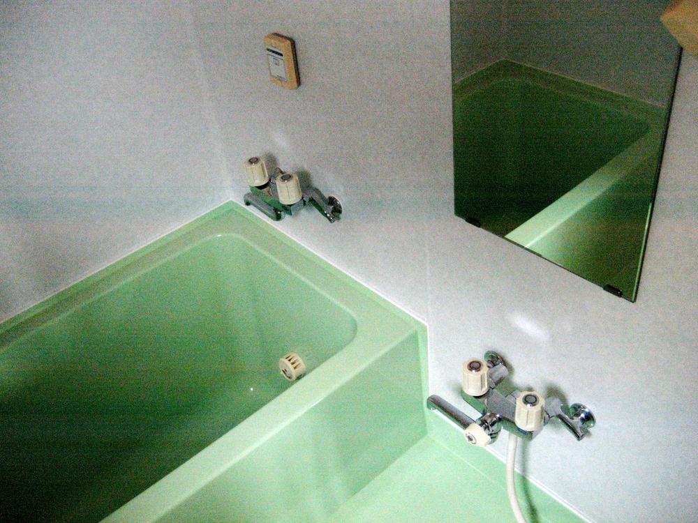 Bathroom. Indoor (September 2013) Shooting