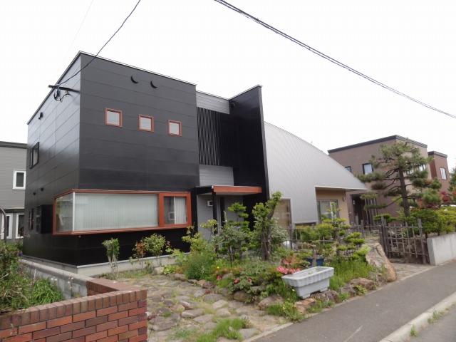 Local photos, including front road. November 2012