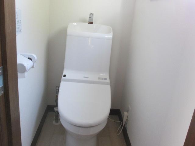 Toilet. Interior