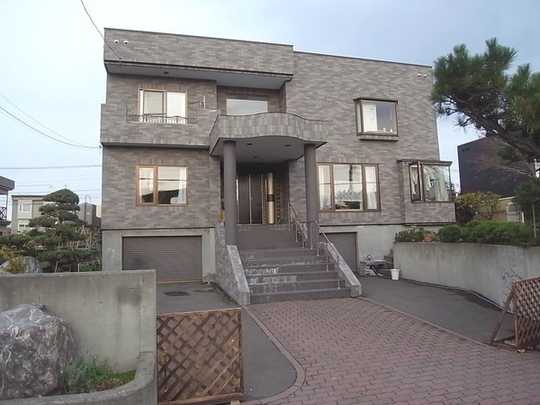 Local appearance photo