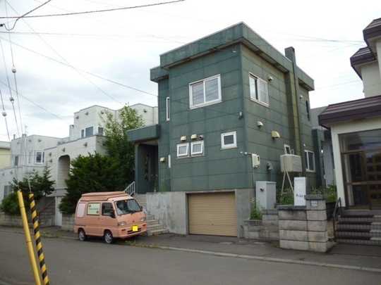 Local appearance photo