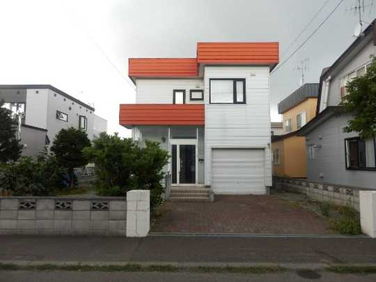 Local appearance photo. Local (1)