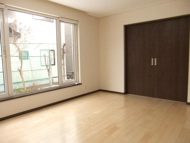 Living. Indoor (12 May 2013) Shooting