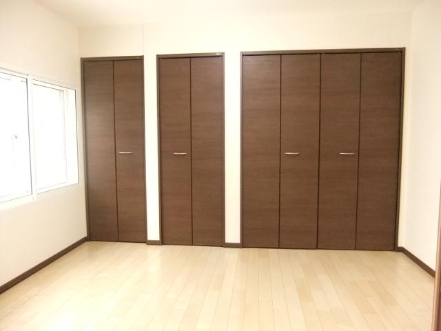 Non-living room. Indoor (12 May 2013) Shooting Western style room