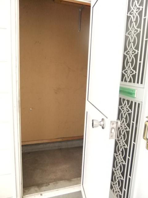 Receipt. Indoor (12 May 2013) Shooting Entrance side of the shed