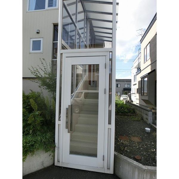 Local appearance photo