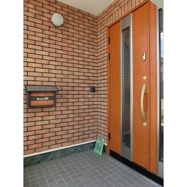 Local appearance photo