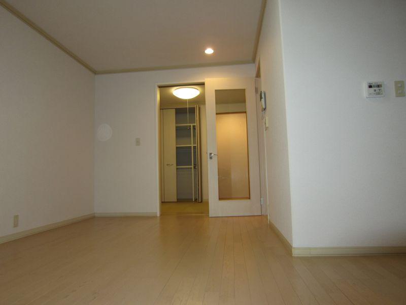 Living. Indoor (11 May 2013) Shooting