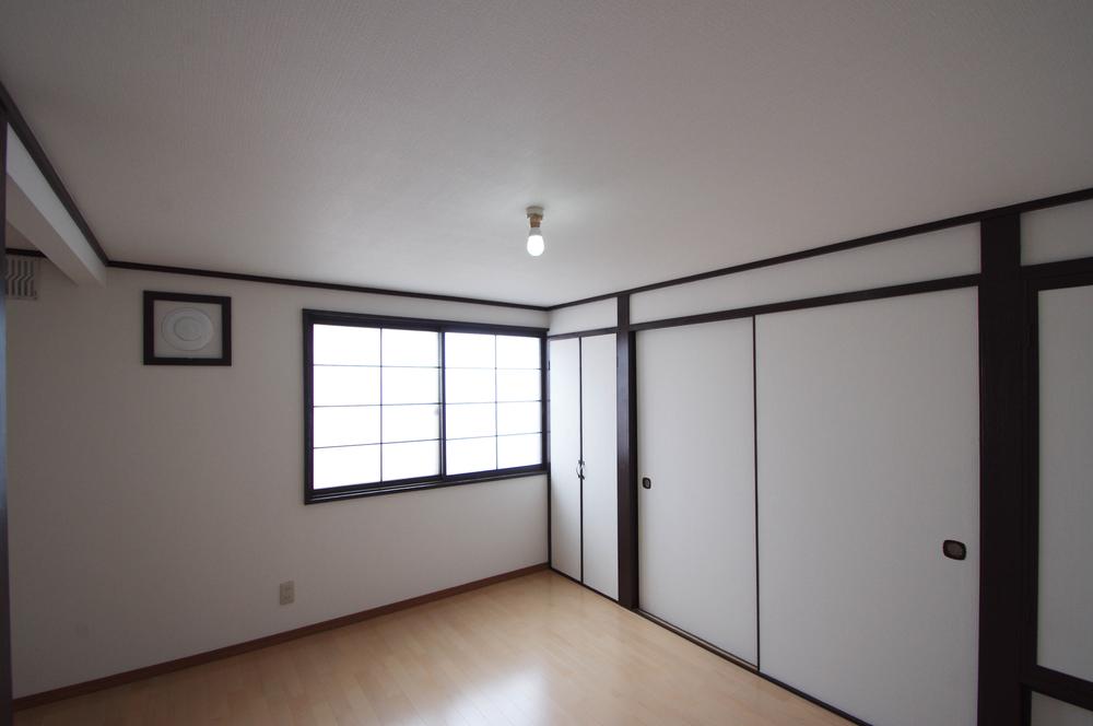 Non-living room. Western-style 7.0 Pledge