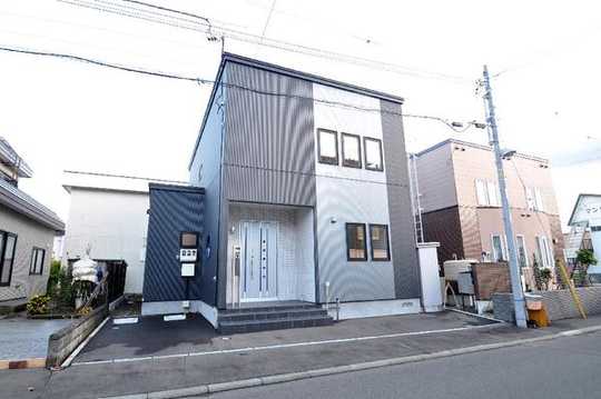 Local appearance photo. The property appearance