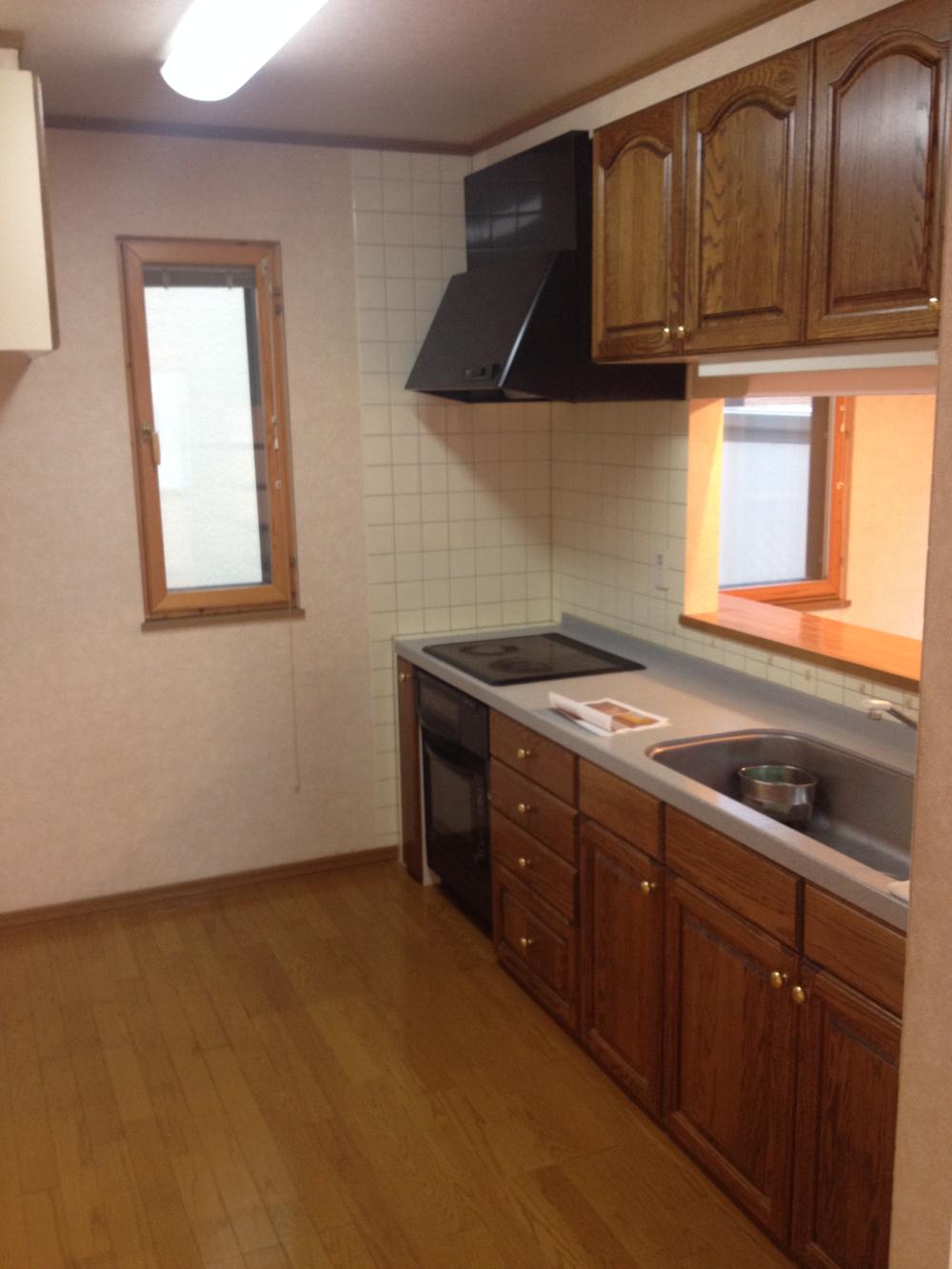 Kitchen. Local (11 May 2013) Shooting