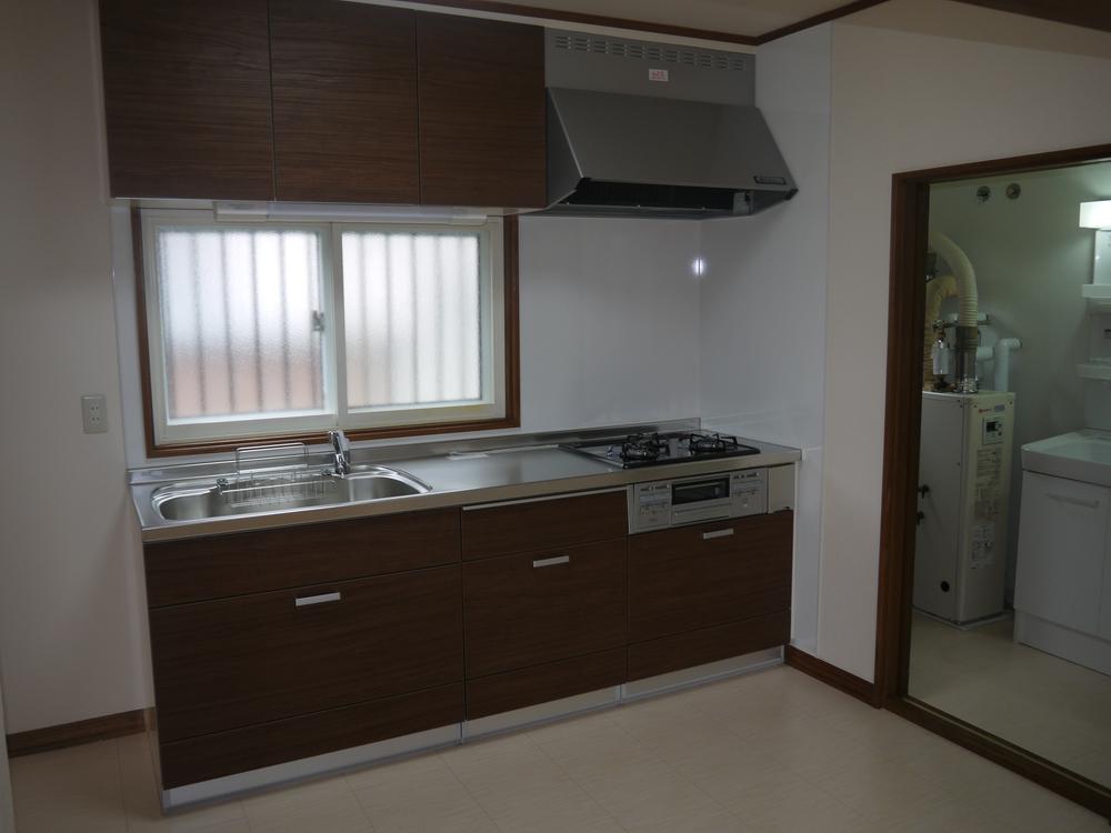 Kitchen. Indoor (08 May 2013) Shooting