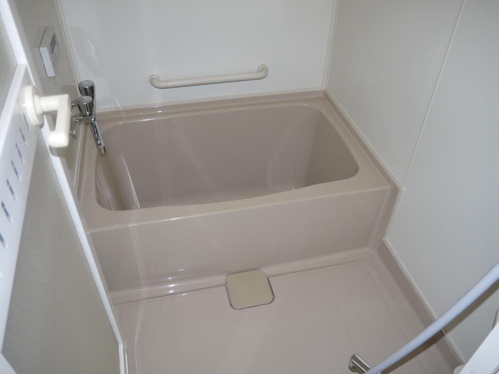 Bathroom. Indoor (08 May 2013) Shooting