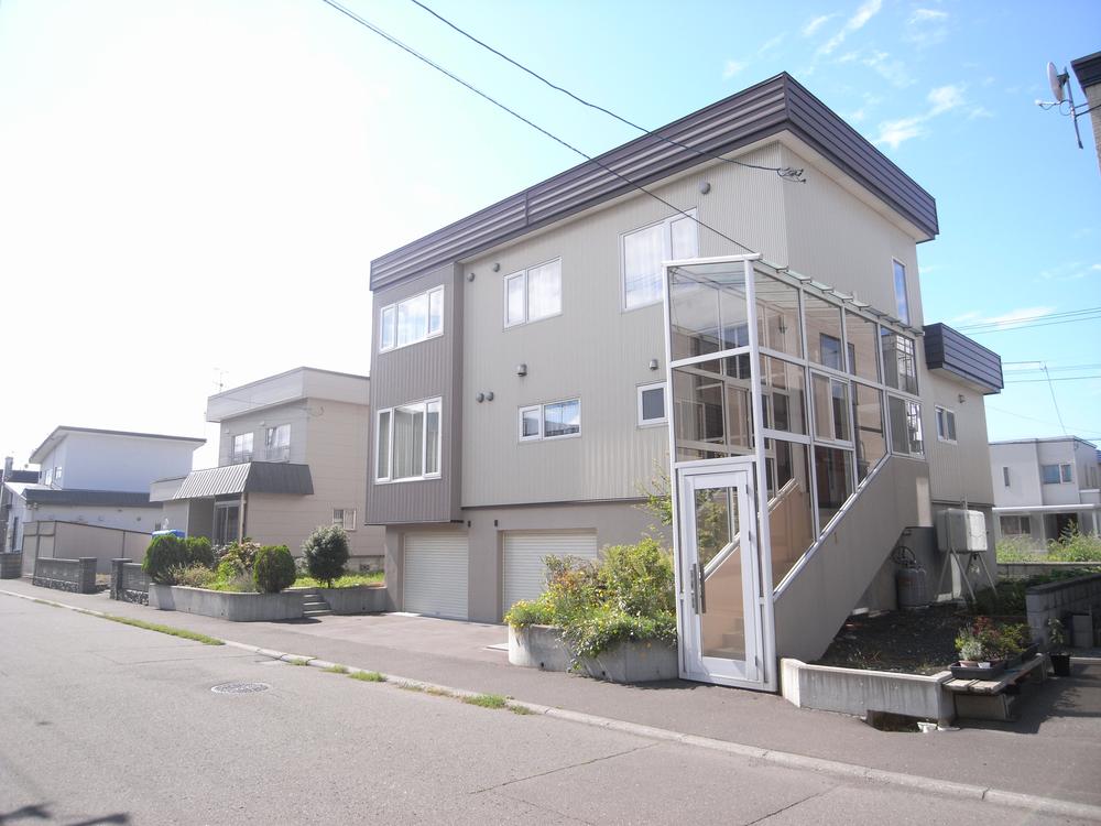 Local appearance photo. appearance