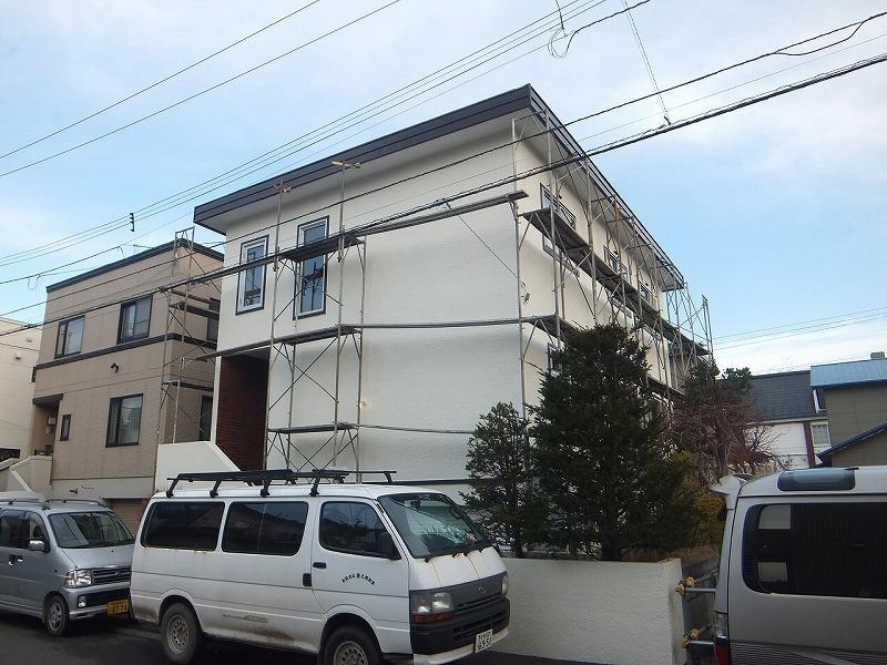 Local appearance photo. Local (11 May 2013) Shooting