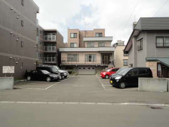 Local appearance photo. Local 1