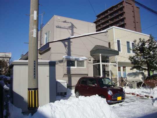 Local appearance photo. Exterior (1)