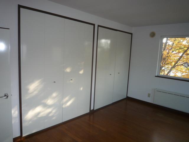 Receipt. Local (11 May 2013) Shooting