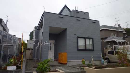 Local appearance photo. Exterior (1)