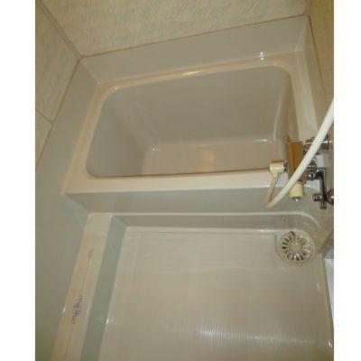 Bathroom. Local (September 2013) Shooting