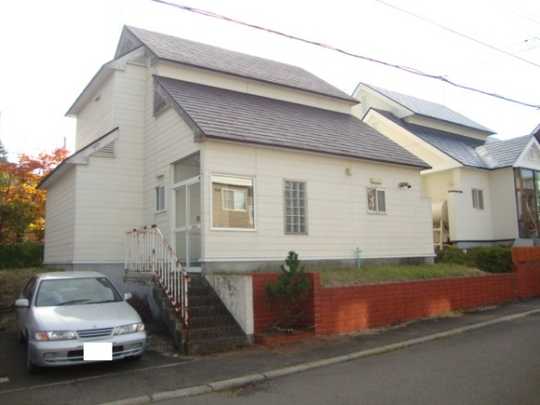 Local appearance photo. Exterior (1)