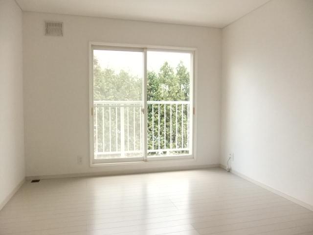 Non-living room. Indoor (11 May 2013) Shooting Western style room