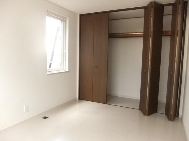 Non-living room. Indoor (11 May 2013) Shooting Western style room