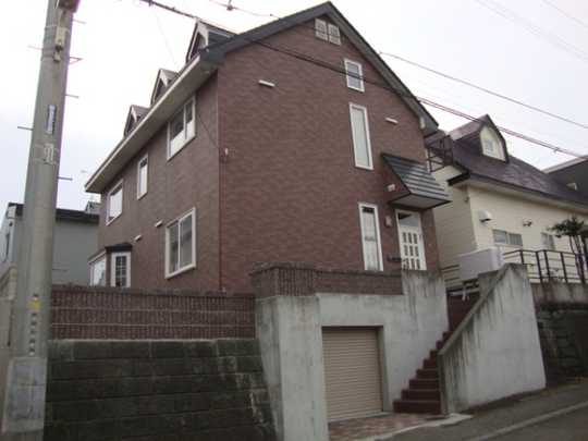 Local appearance photo. Exterior (1)