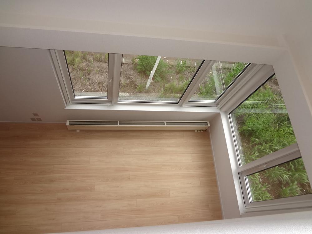 Living. Living from the atrium