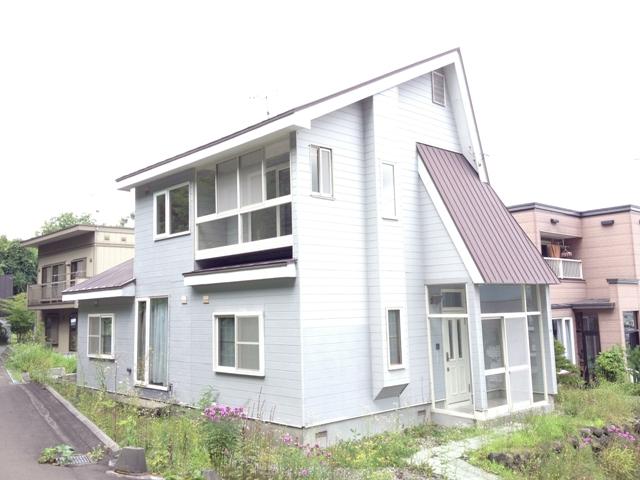 Local appearance photo. Local (08 May 2012) shooting