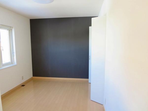 Non-living room. 2 Kaiyoshitsu 6 Pledge It was fashionable to finish not to paste the wallpaper