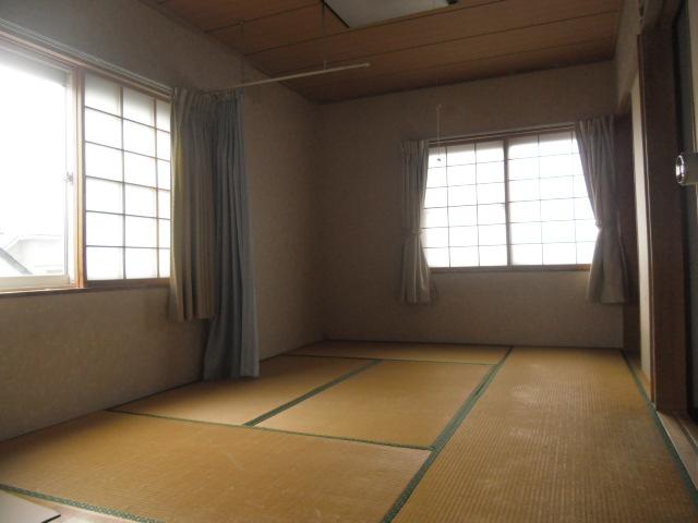 Non-living room. Indoor (10 May 2013) Shooting