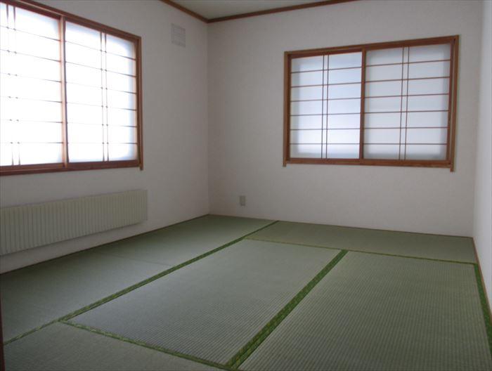 Non-living room. Tatami mat sort already