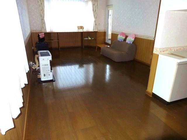 Living. Second floor