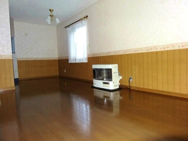 Living. Second floor