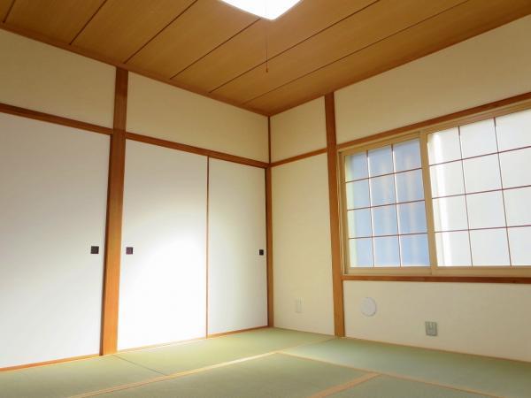 Non-living room. First floor Japanese-style room 8 tatami mats