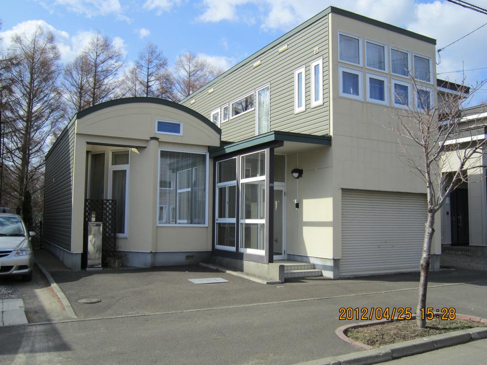 Local appearance photo