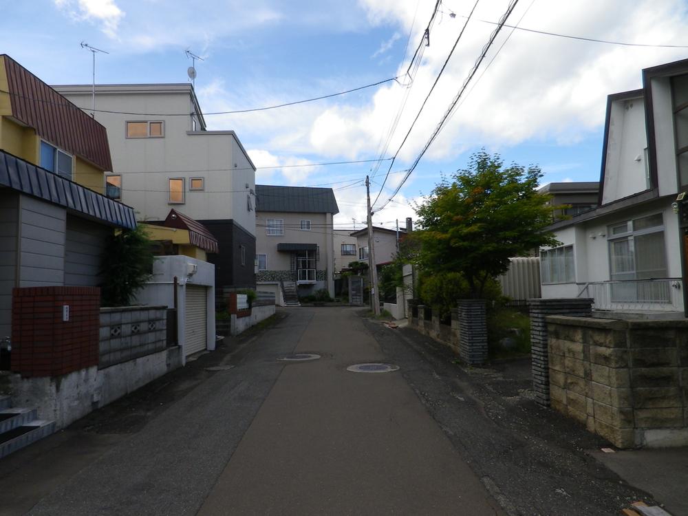 Local photos, including front road. Local (September 2013) Shooting