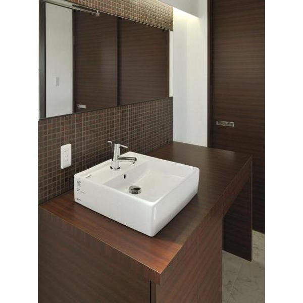 Wash basin, toilet. Washbasin bowl