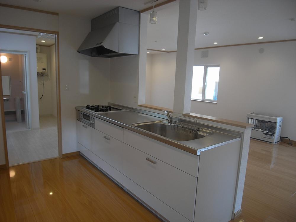 Kitchen. Indoor 2013 November 3, 2008) shooting Face-to-face kitchen!