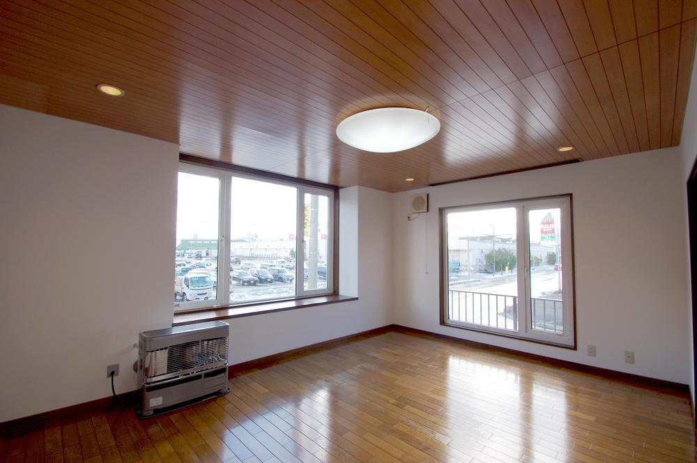 Living. Southwest side: Terrace